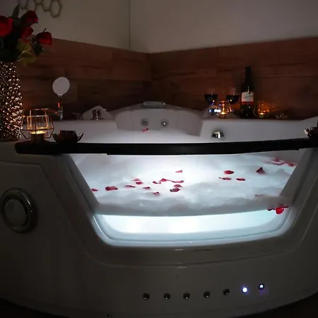 Appartement Jacuzzi *